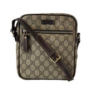 Gucci Unisex GG Supreme Canvas Messenger Bag